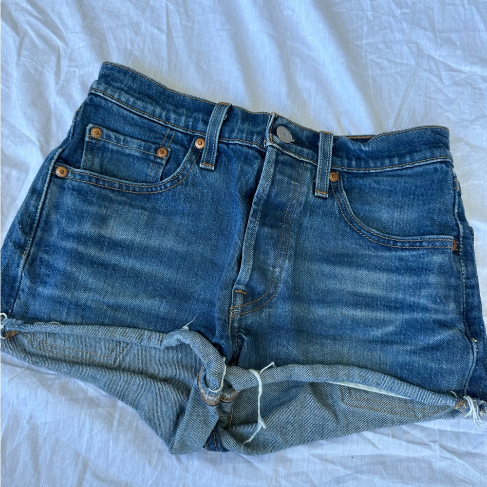 Levi’s shorts